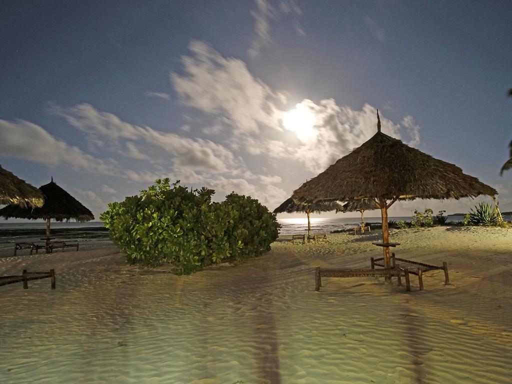 Pongwe Bay Resort Ngoại thất bức ảnh